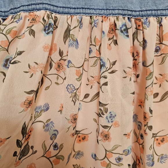 Guess Toddler Ruffled Denim Mixed Media Girl's Floral Knotted Dress 3T - Picture 4 of 7